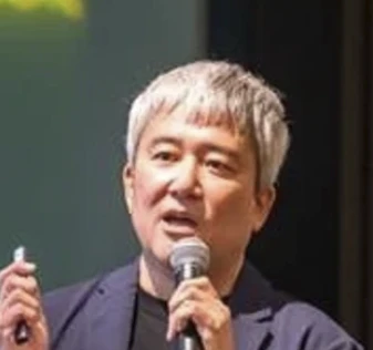 宮澤 秀右氏